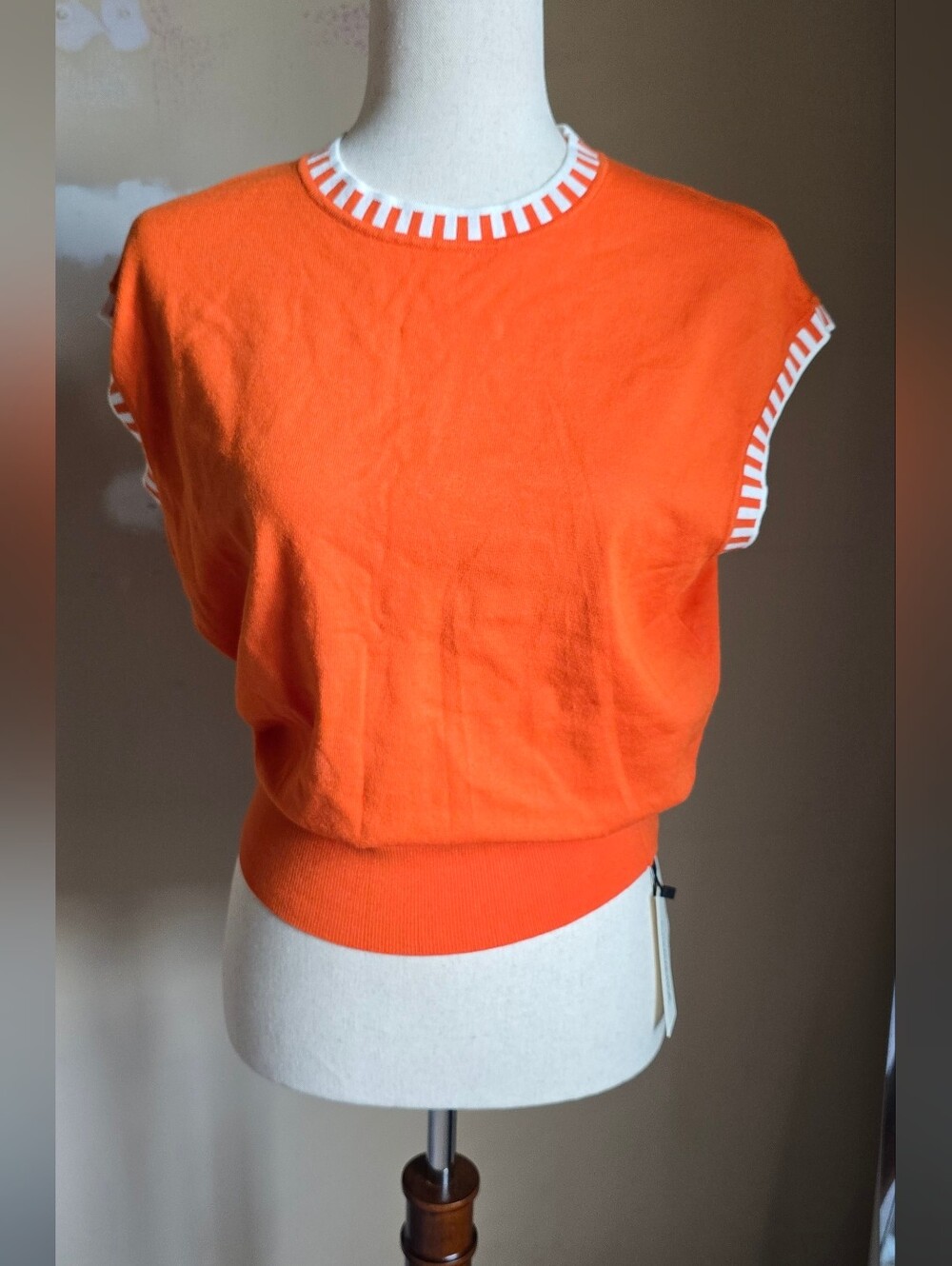 Commense Women’s Orange Short-Sleeve Knit Top